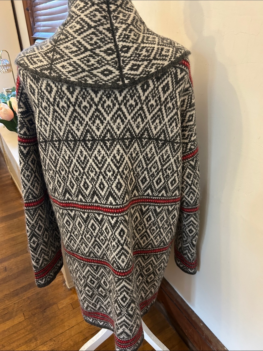 Aspen Womens Gray & Red Patterned Open Cardigan Sweater Size M EUC - Picture 5 of 7